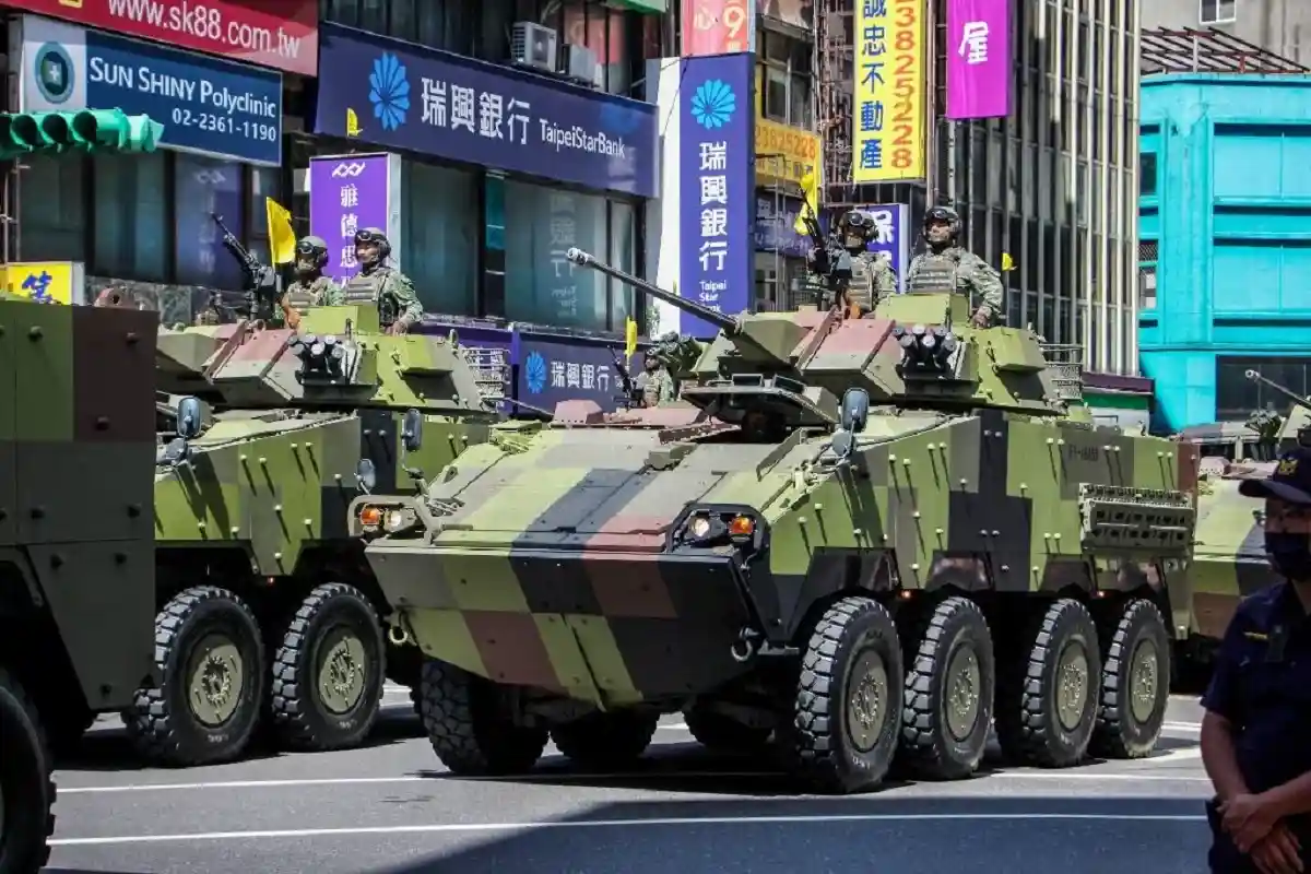 Тайвань представил военную бронемашину CM-34 Clouded Leopard