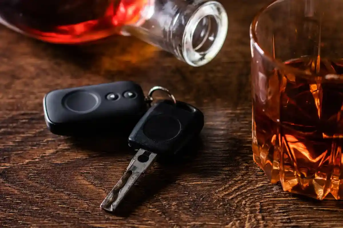 Допустимое содержание алкоголя в крови для водителей в Германии. Фото: Skrypnykov Dmytro / Shutterstock.com
