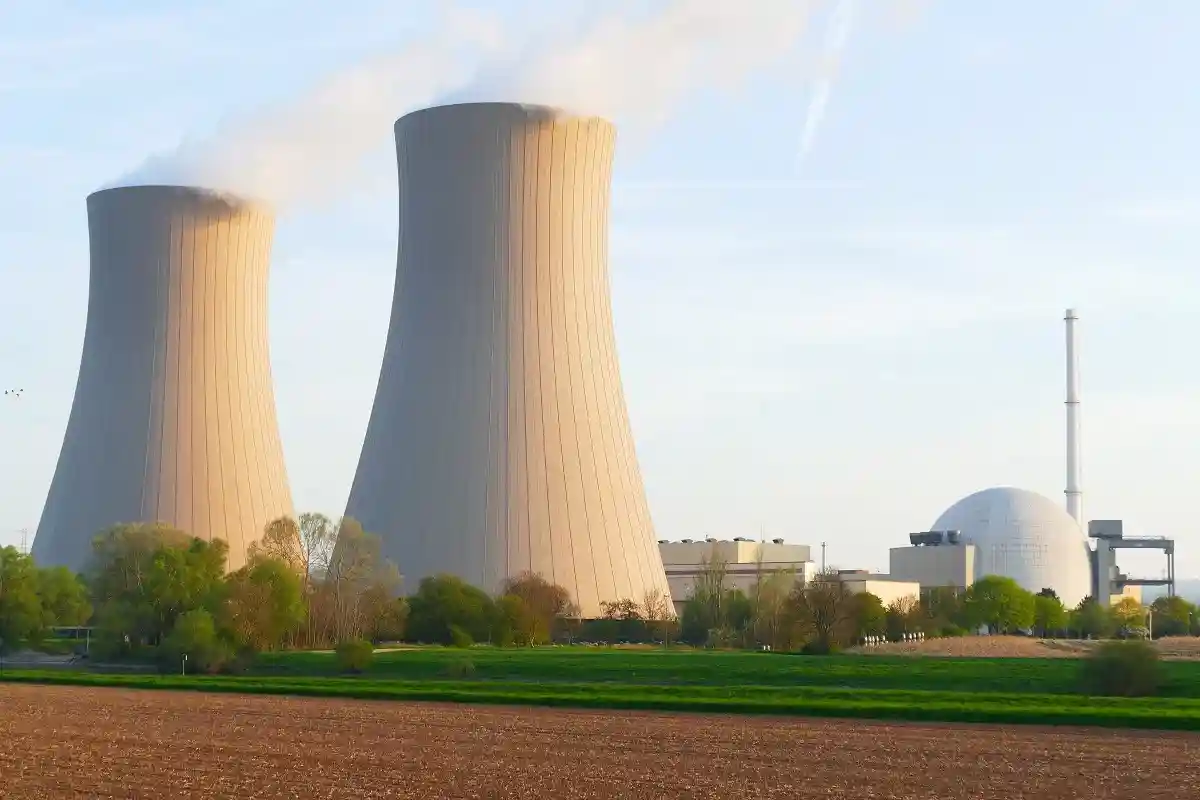 По мнению Федерального министерства экономики, увеличение времени работы атомных электростанций может внести лишь очень небольшой вклад в освобождение Германии от российского газа.