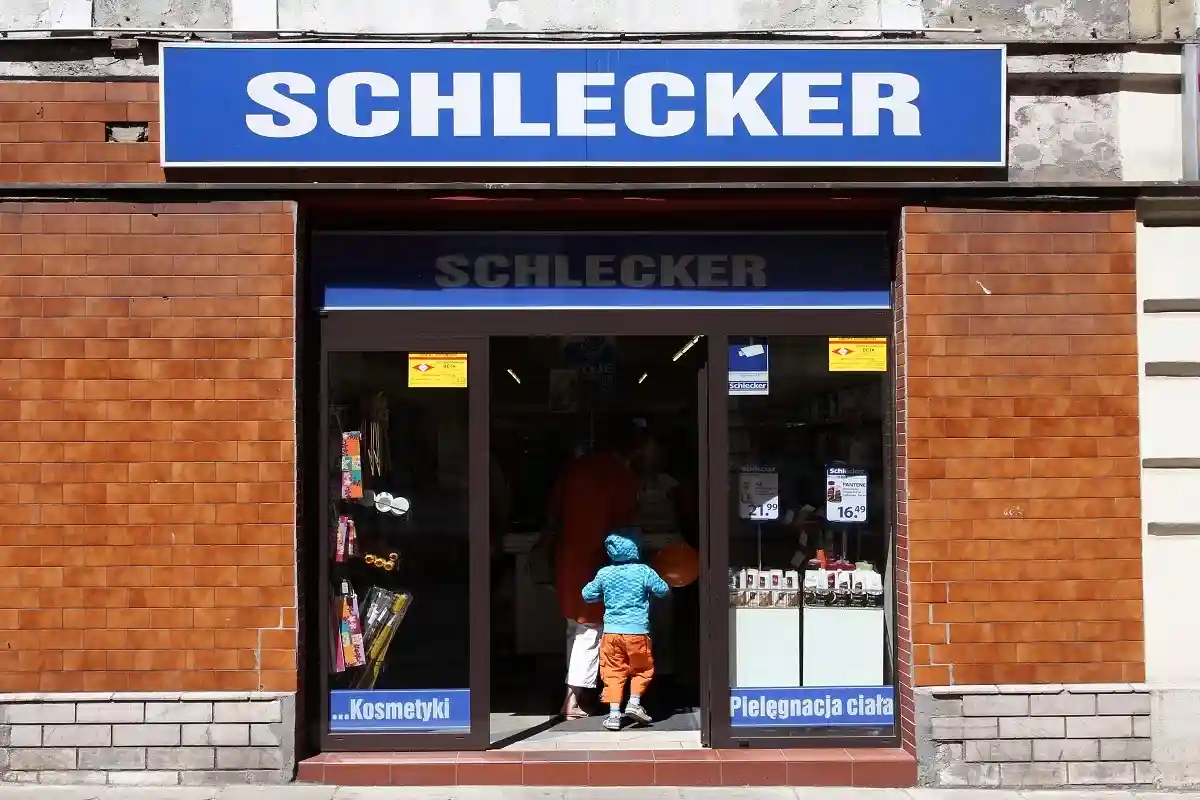Работникам обанкроченной сети Schlecker выплатят часть долгов