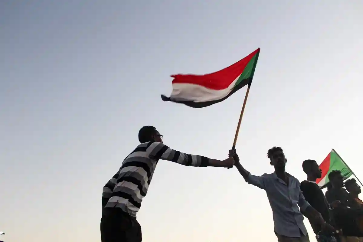 Власти Судана отключили интернет перед протестами