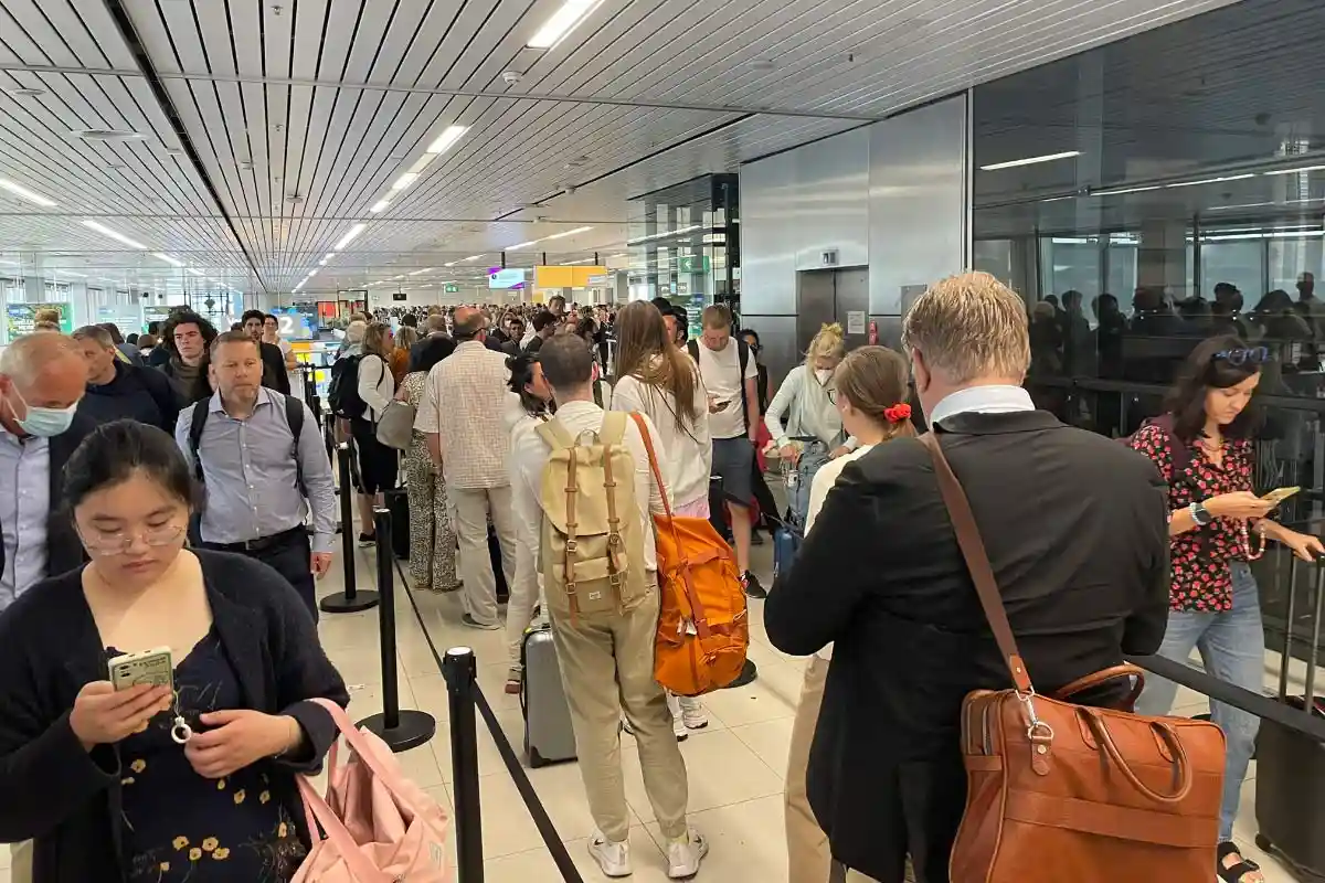Аэропорты Европы: где пассажиры ждут долго, а где нет