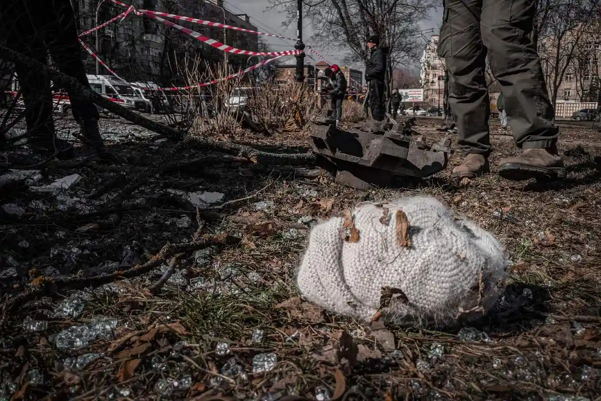Девушка освещала события в Украине. Фото: Алесь Усцінаў / Pexels.