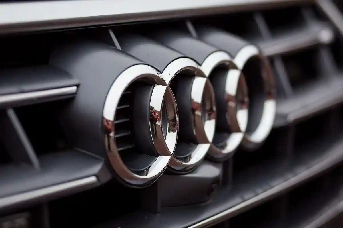Audi обвиняет китайский бренд в плагиате