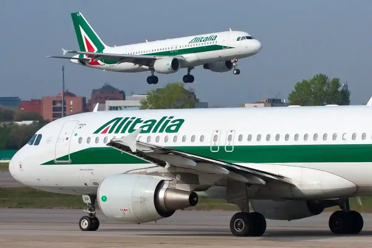 В Италии авиакомпании отменили