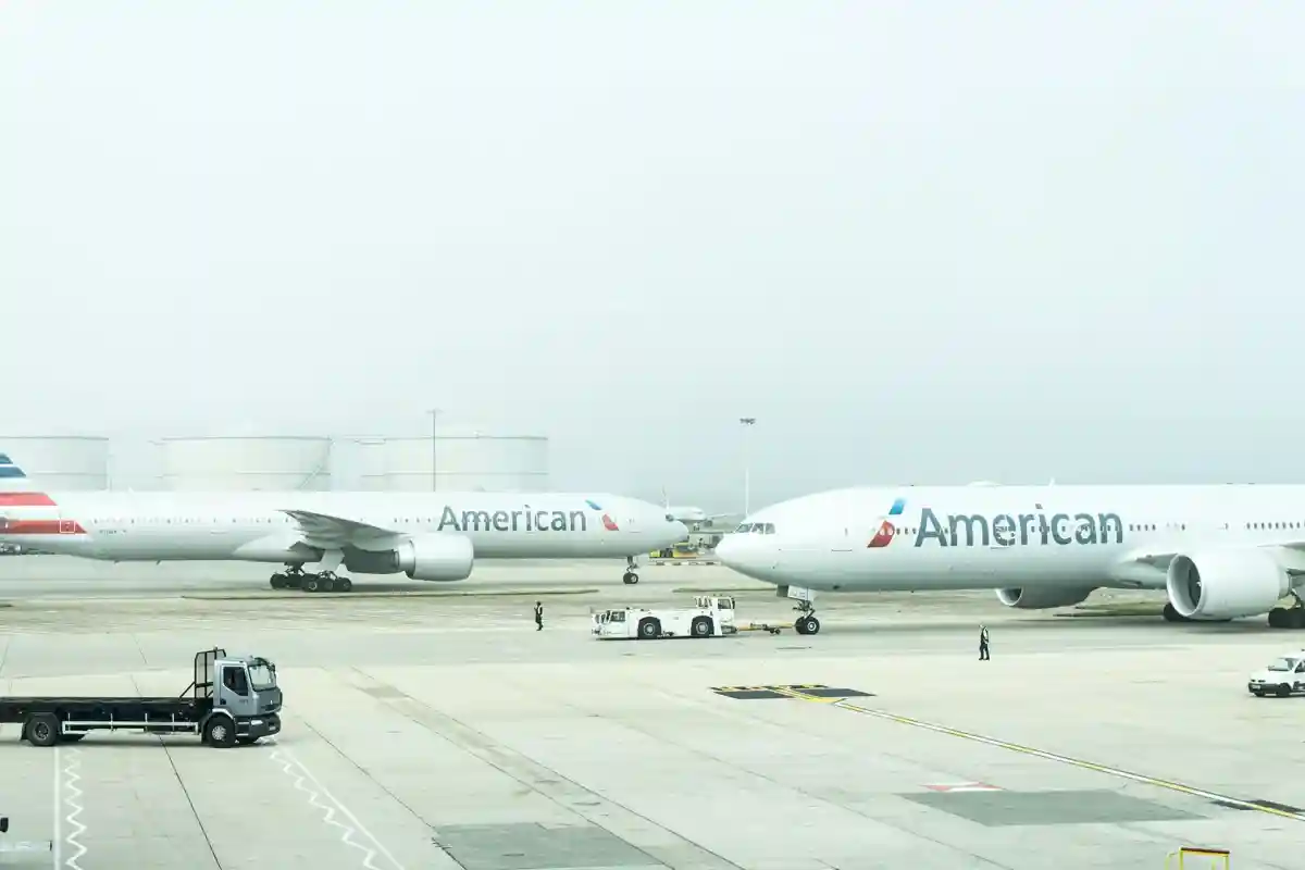 Аэропорт имени Джона Ф. Кеннеди в Нью-Йорке частично начал переход на новую технологию. Фото: Damian Hutter/Unsplash.com
