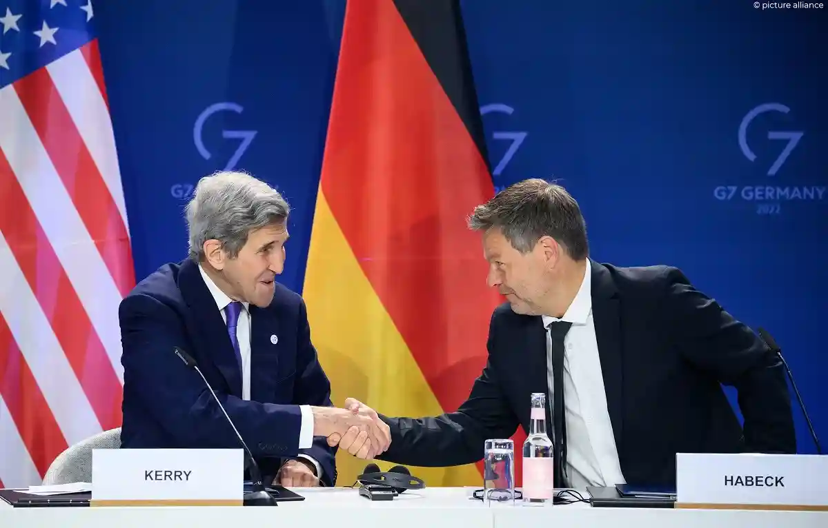 Доверие между американцами и немцами снова укрепляется