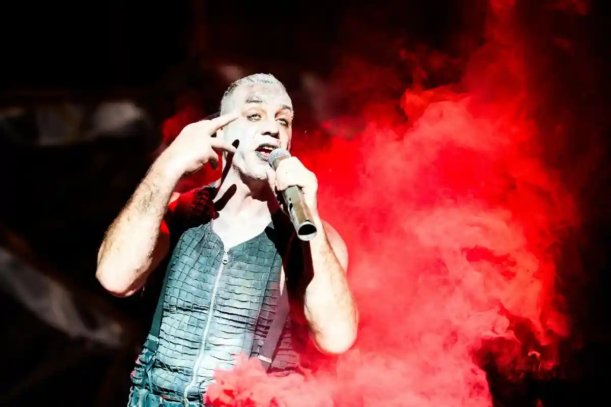 Группа Rammstein устроила перформанс в поддержку Украины