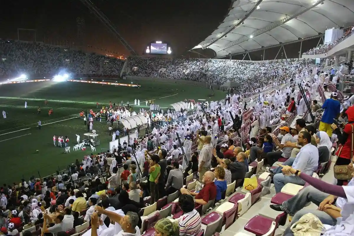 Катар решает проблему размещения болельщиков оригинальным образом. Фото: D@LY3D / wikipedia.org