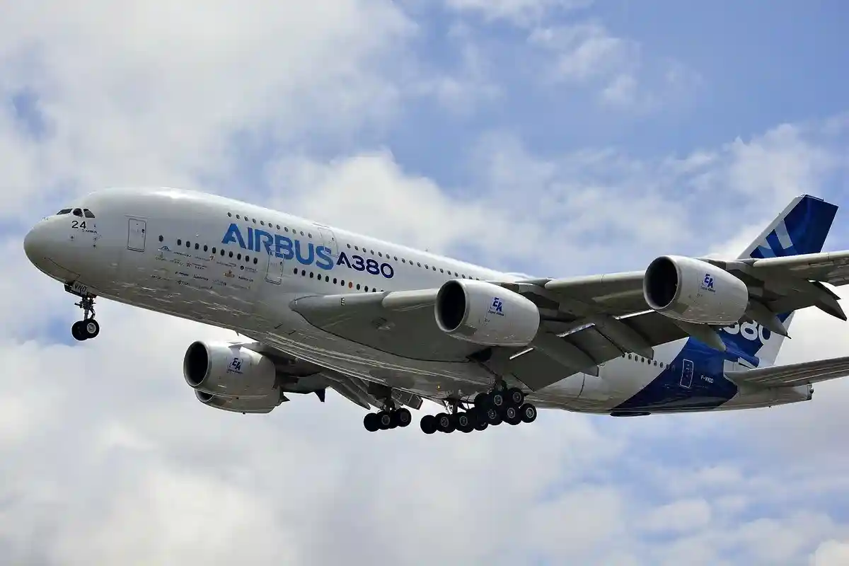 Lufthansa вернула A380. Фото: Daniel Eledut / unsplash.com