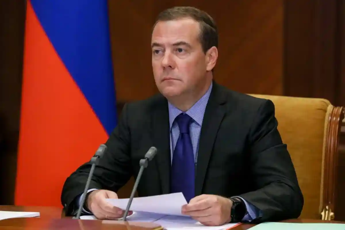 Медведев о шестом пакете санкций