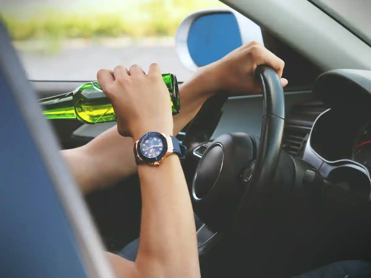Что обязательно должно быть в машине в 2022 году? Система предупреждения вождения в пьяном виде. Фото: energepic.com / Pexels.