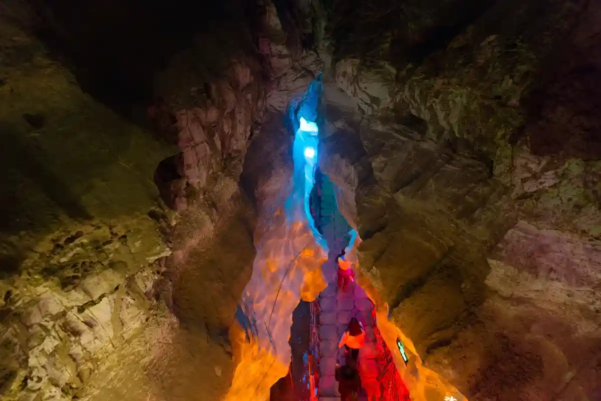 Пещера дьявола Поттенштайн. Фото: Cherry Hai / Shutterstock.com