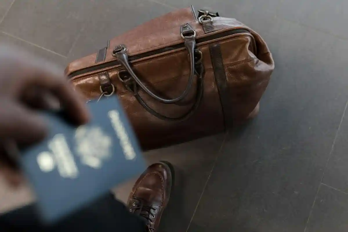 Правила для поездок в ЕС изменятся. Сканировать паспорт будут в электронно виде. Фото: nappy / Pexels.