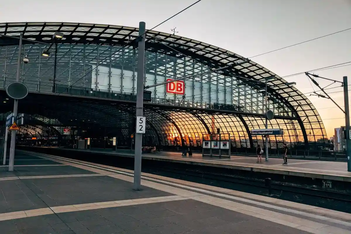 Железнодорожный вокзал в Берлине. Фото: Markus Winkler / pexels.com