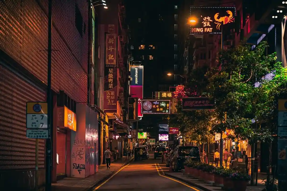 Улицы Гонконга. Фото: Aleksandar Pasaric / pexels.com