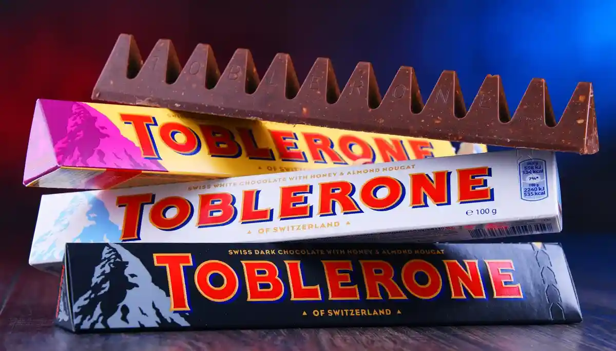 Шоколад Toblerone больше не швейцарский. Фото: monticello / Shutterstock.com