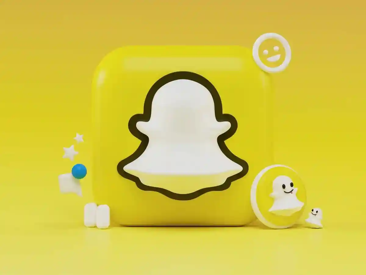 Snapchat запускает платную подписку. Фото: Alexander Shatov / Unsplash.com