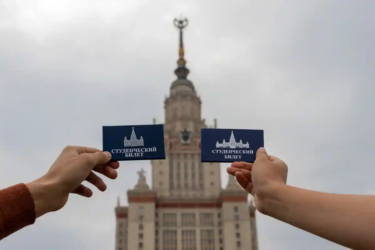 Студентов из России выгоняют из университетов в Чехии