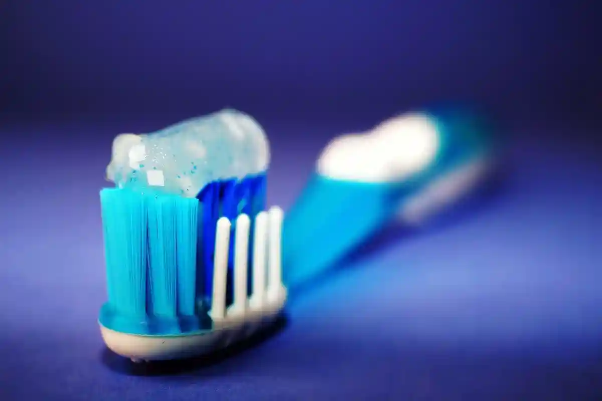 Отбеливающая зубная паста может быть небезопасной. Фото: George Becker / Pexels.com