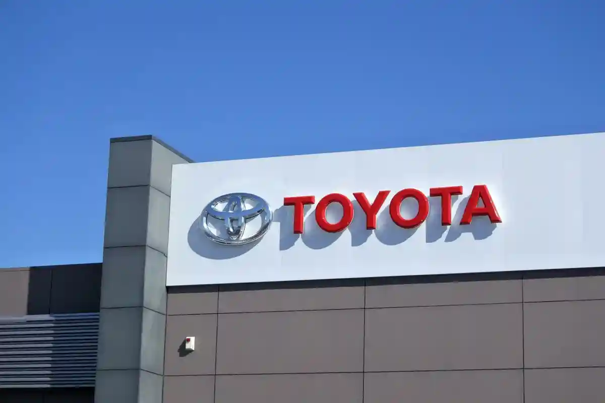 Toyota заходит на территорию Tesla