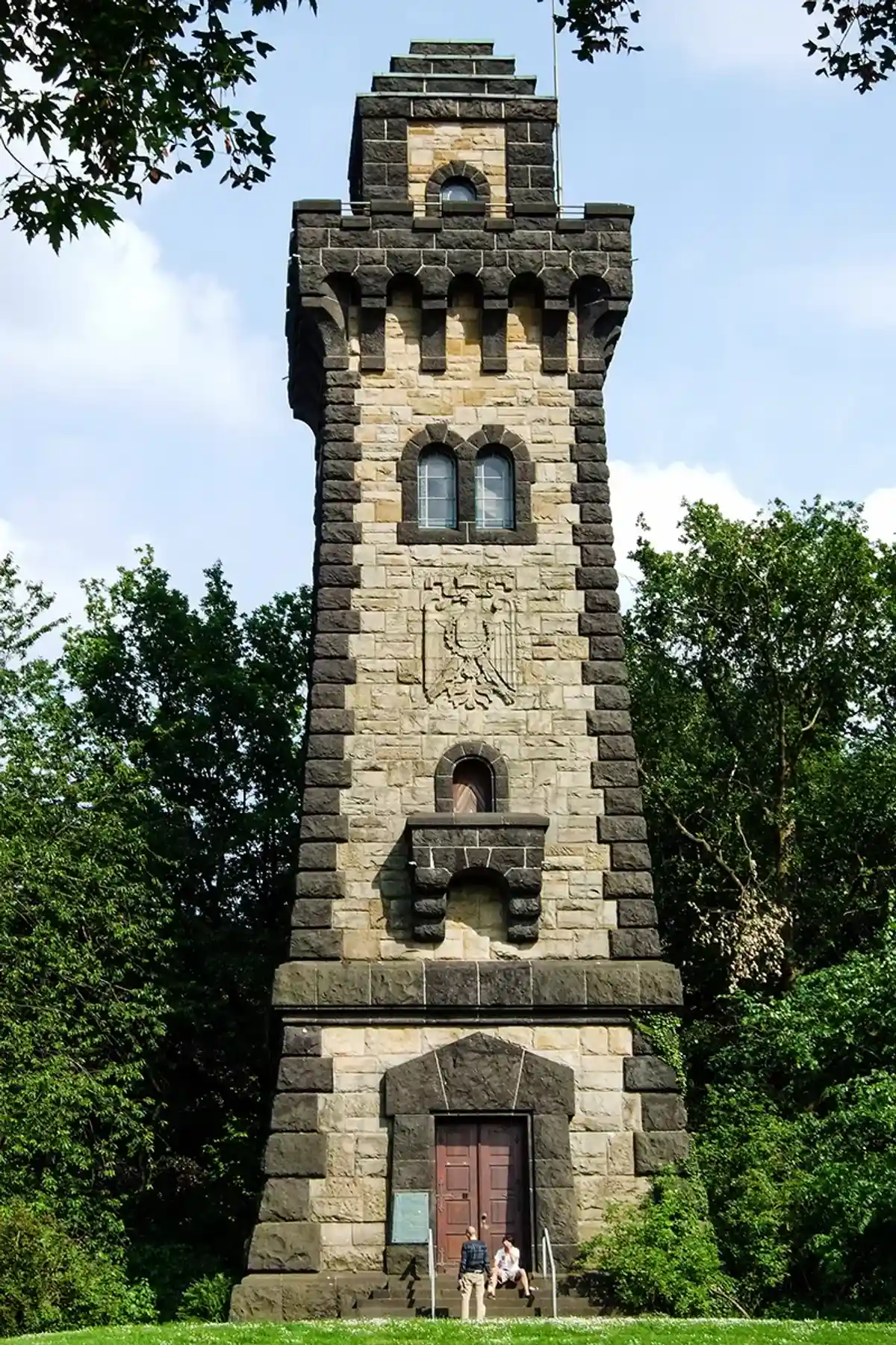 В двухтысячных годах башню реставрировали к столетию ее открытия. Фото: wikimedia.org
