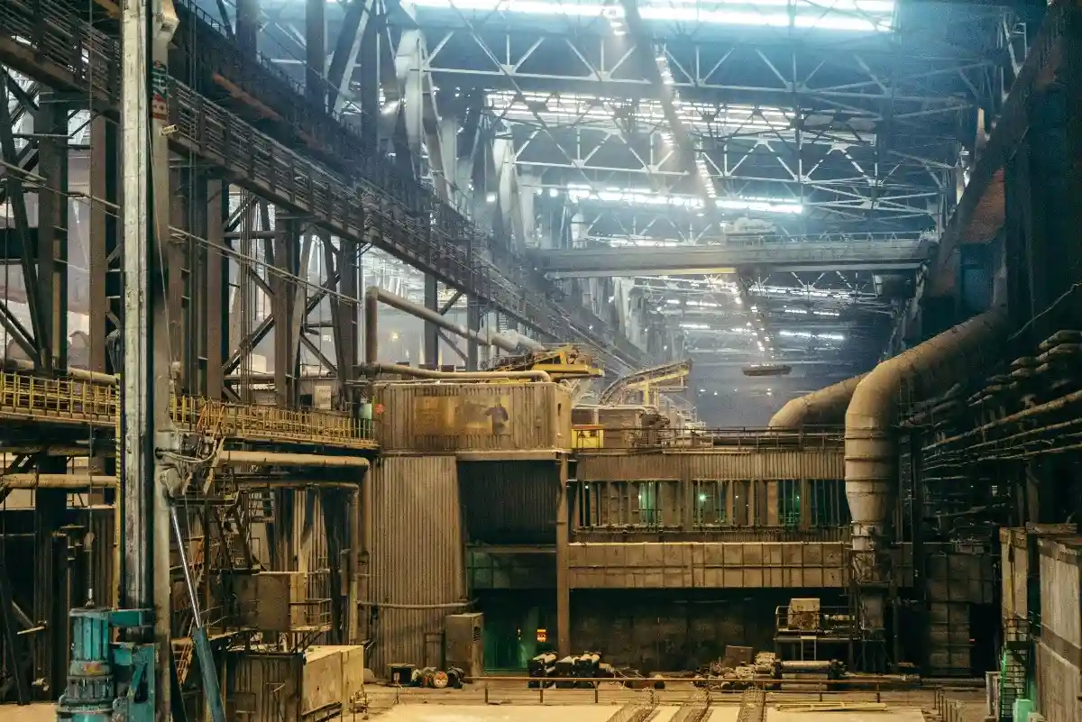 забастовках на сталелитейных заводах