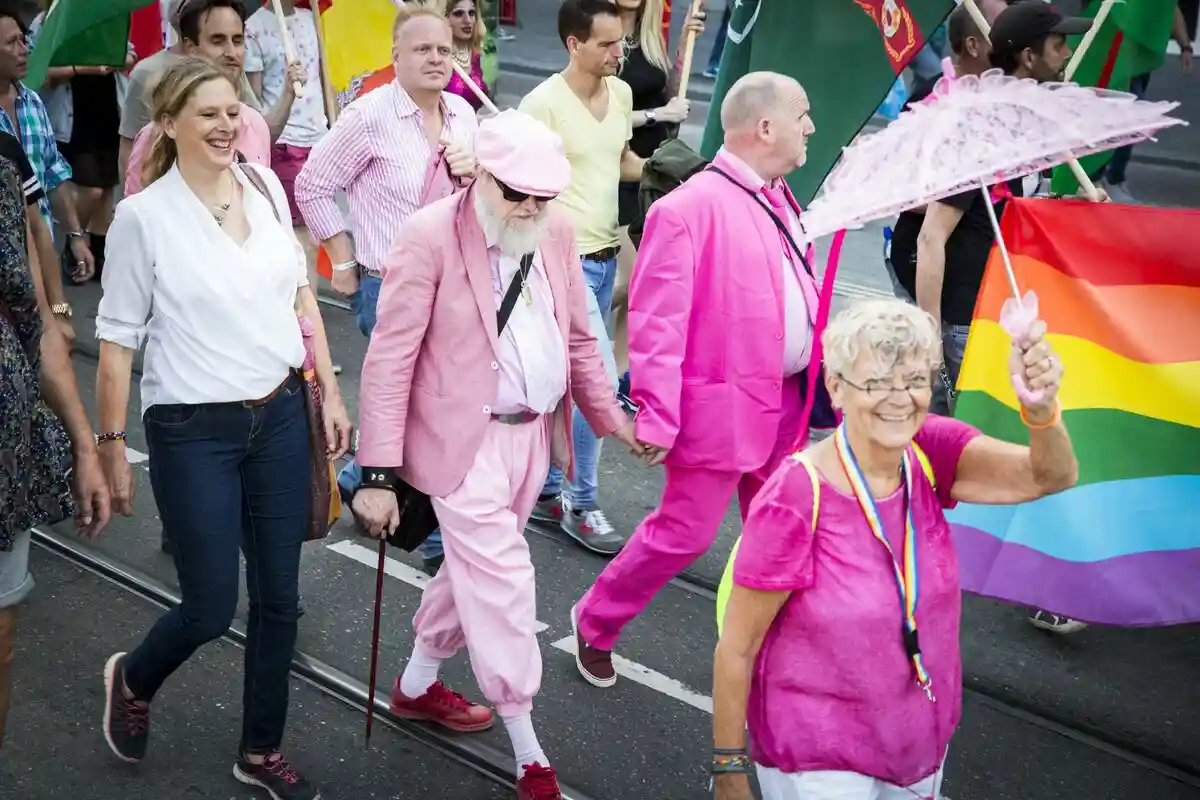 900 000 евро получили гомосексуалы от федерального правительства в качестве компенсации. Фото: Robert Reed / shutterstock.com