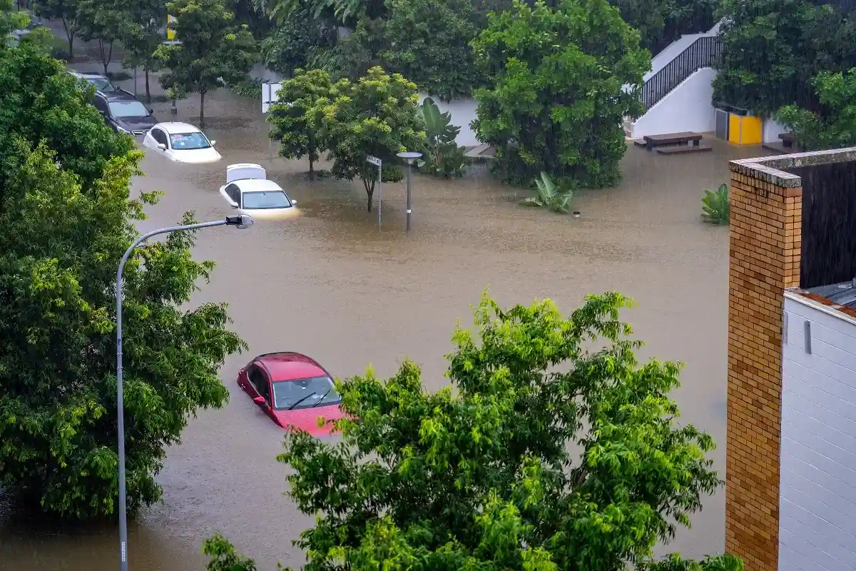 В Австралии продолжается эвакуация людей из-за наводнений