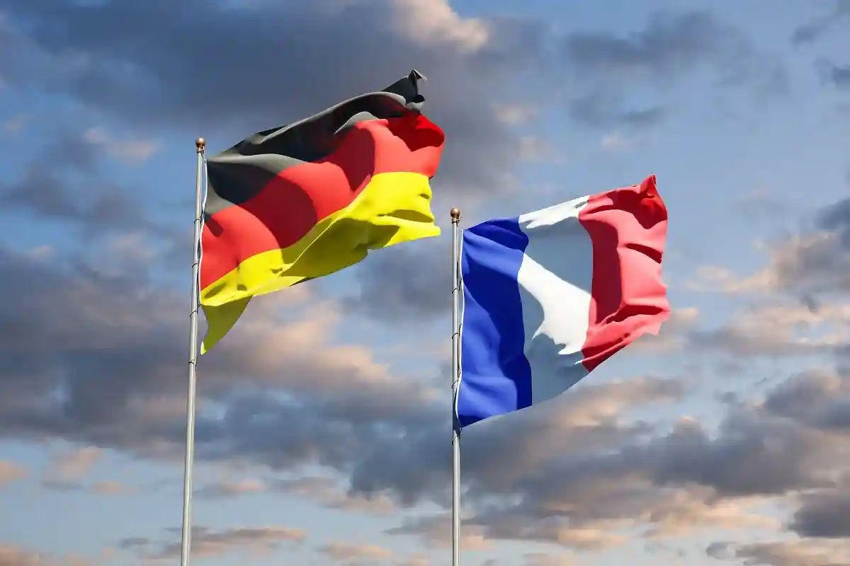Франция заявила о возможности помочь с газом ФРГ. Фото: Leonid Altman / Shutterstock.com