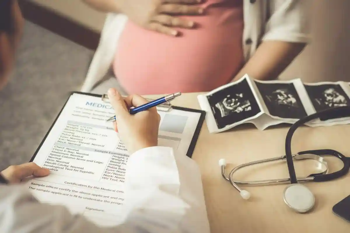 Пособие по беременности и родам в Германии. Фото: Blue Planet Studio / Shutterstock.com