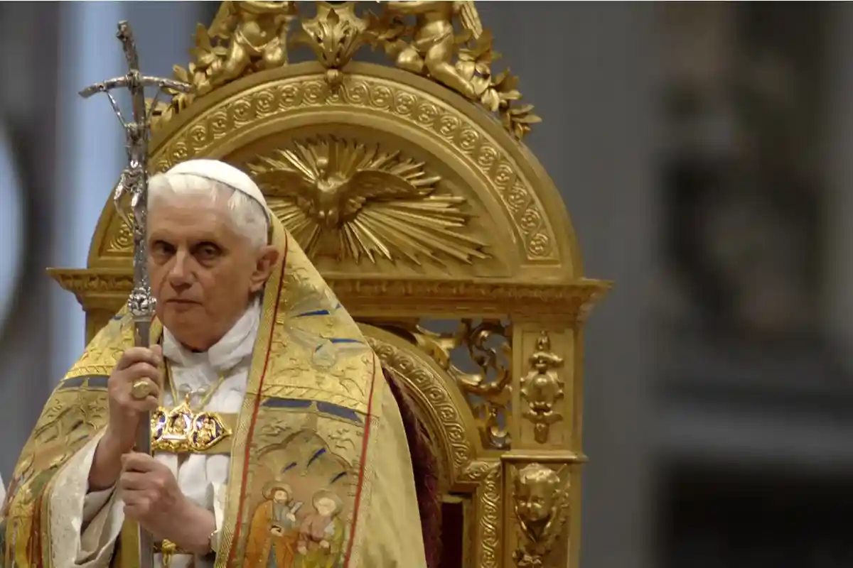 Ранее Папа Бенедикт XVI обвинялся в ряде преступлений Фото: Frippitaun / Shutterstock.com
