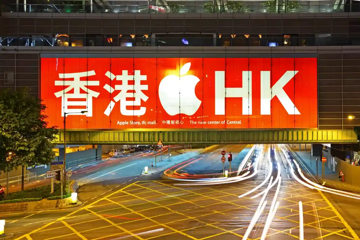 Apple слишком зависим от Китая, чтобы уйти. Фото: leungchopan / Shutterstock.com 