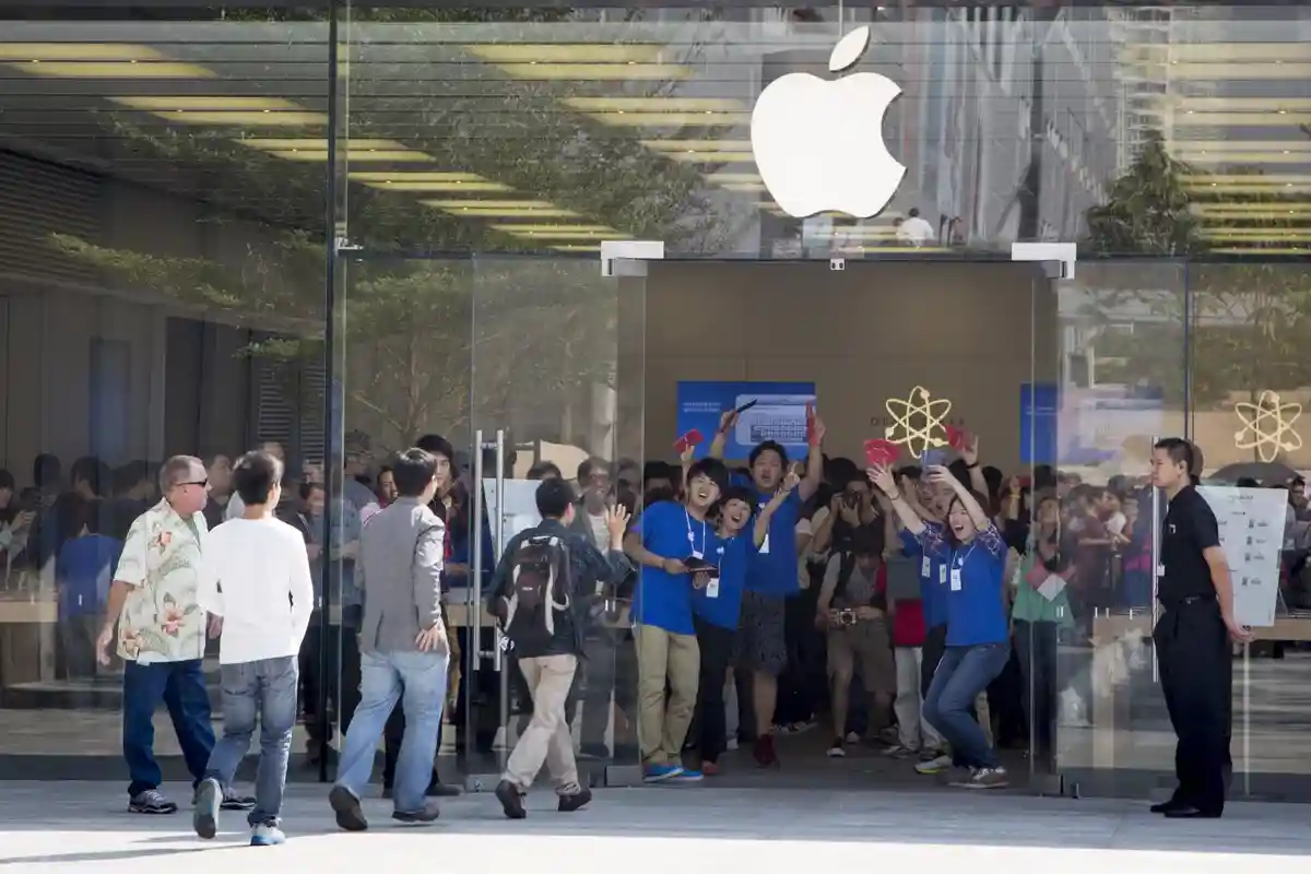 Китайский рынок обеспечивает четверть всех продаж Apple. Фото: skyme / Shutterstock.com