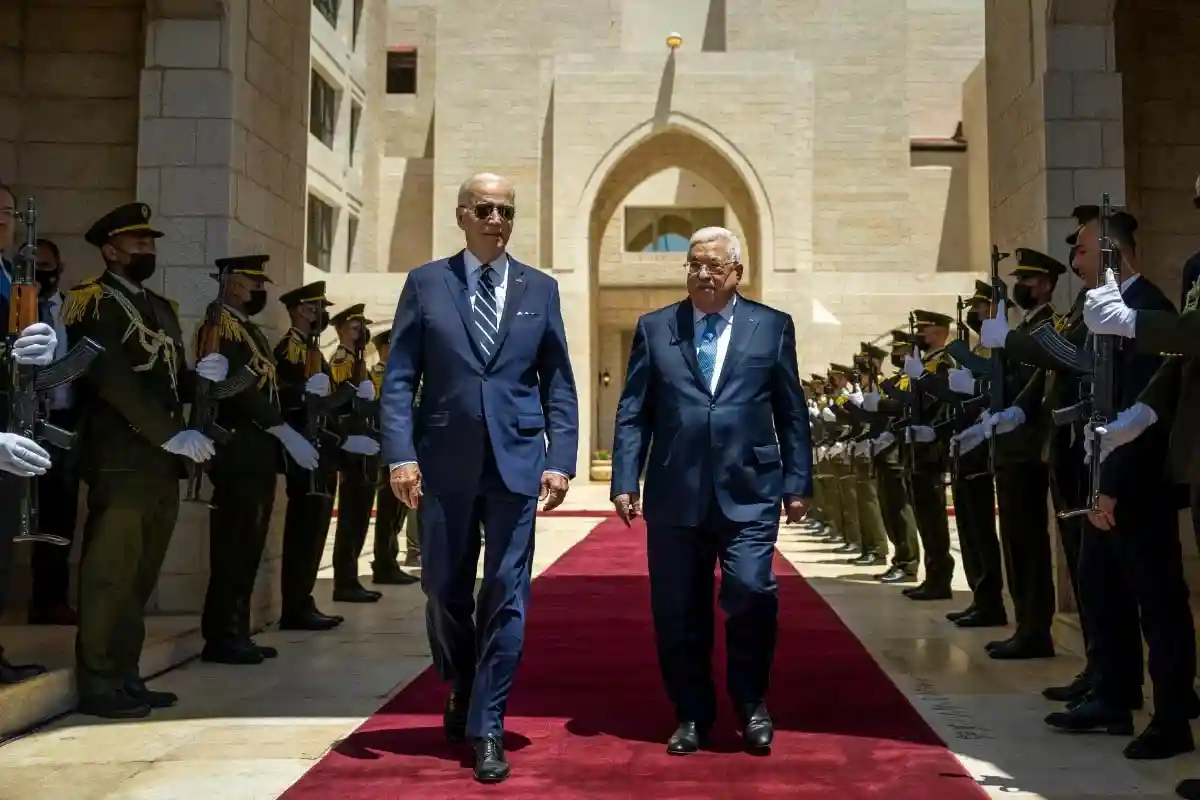 Джо Байден на встрече с президентом Палестинской автономии. Фото: Twitter / Potus.