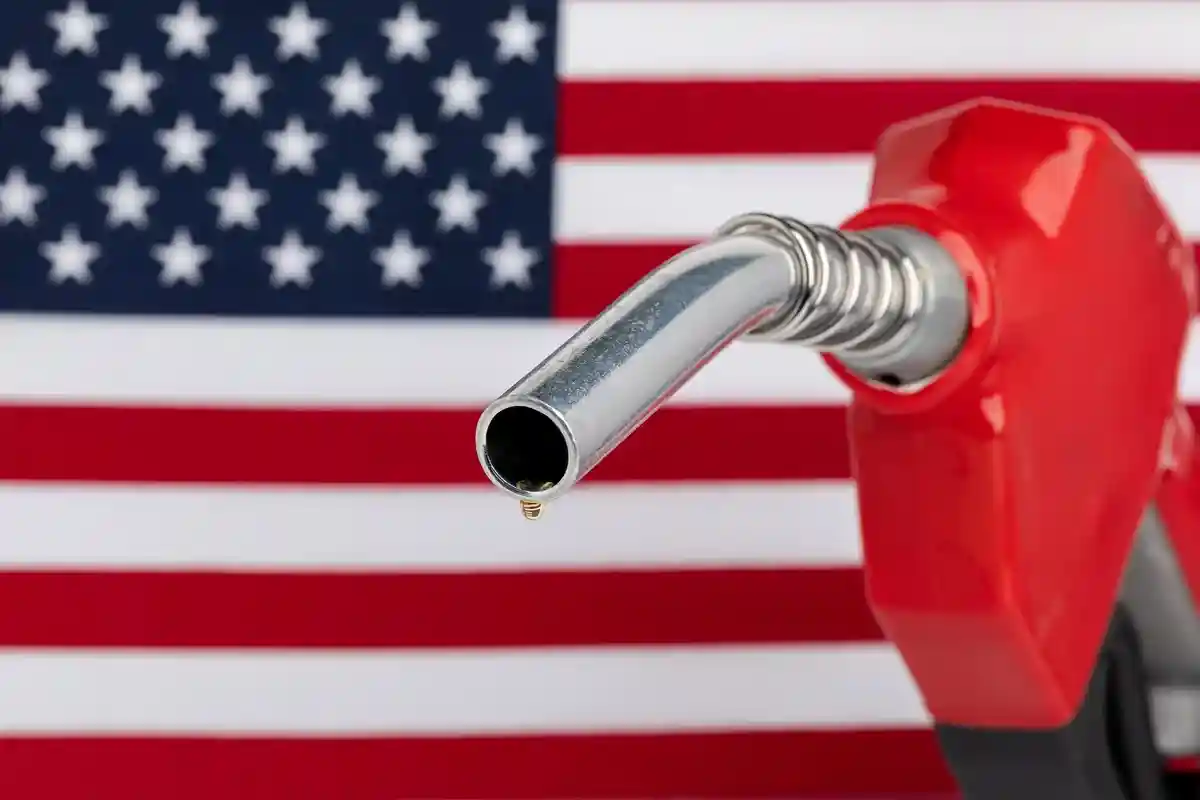 Цена бензина в США падает