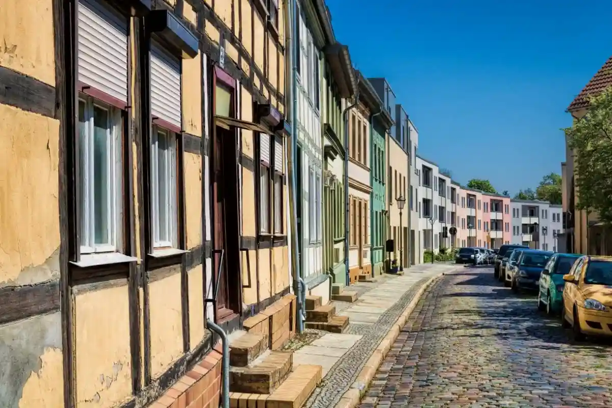 Какие города самые дешевые и самые дорогие в Германии? Фото: ArTono / Shutterstock.
