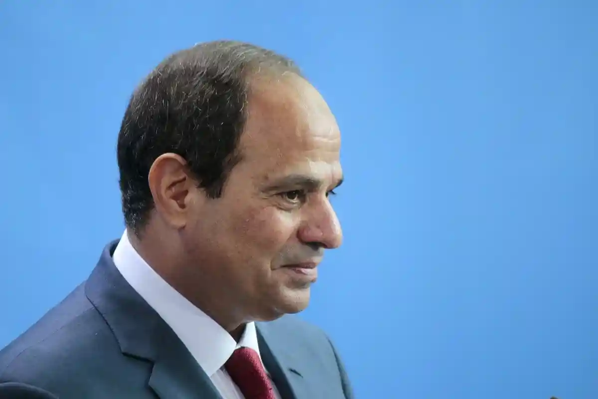 Египет и Германия планируют тесное сотрудничество в области водорода. Президент Египта Абдель Фаттах ас-Сиси подвержен критику за тяжелую ситуацию с правами человека в стране.
