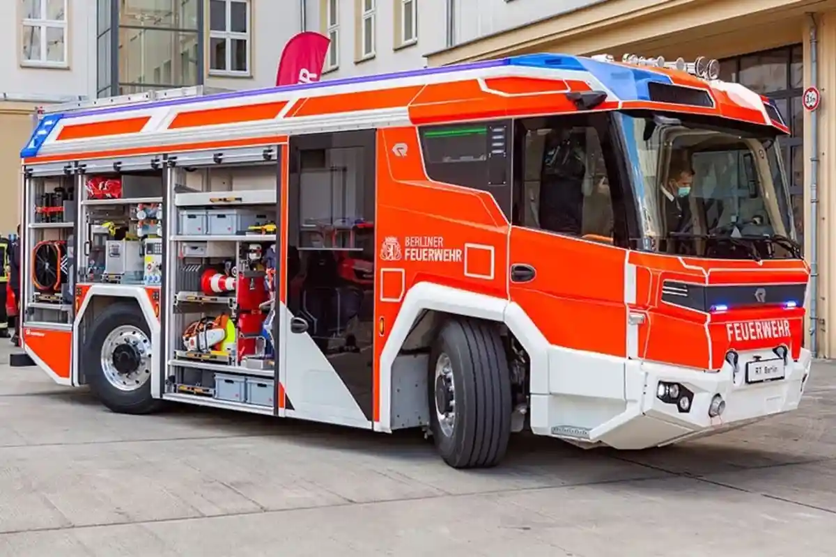 Электрическая пожарная машина в Берлине