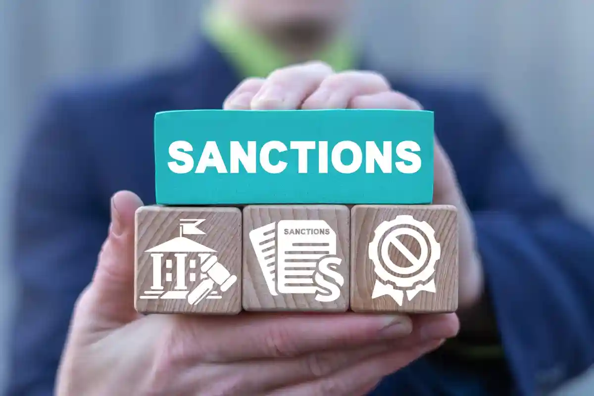 ЕС ослабил санкции к РФ