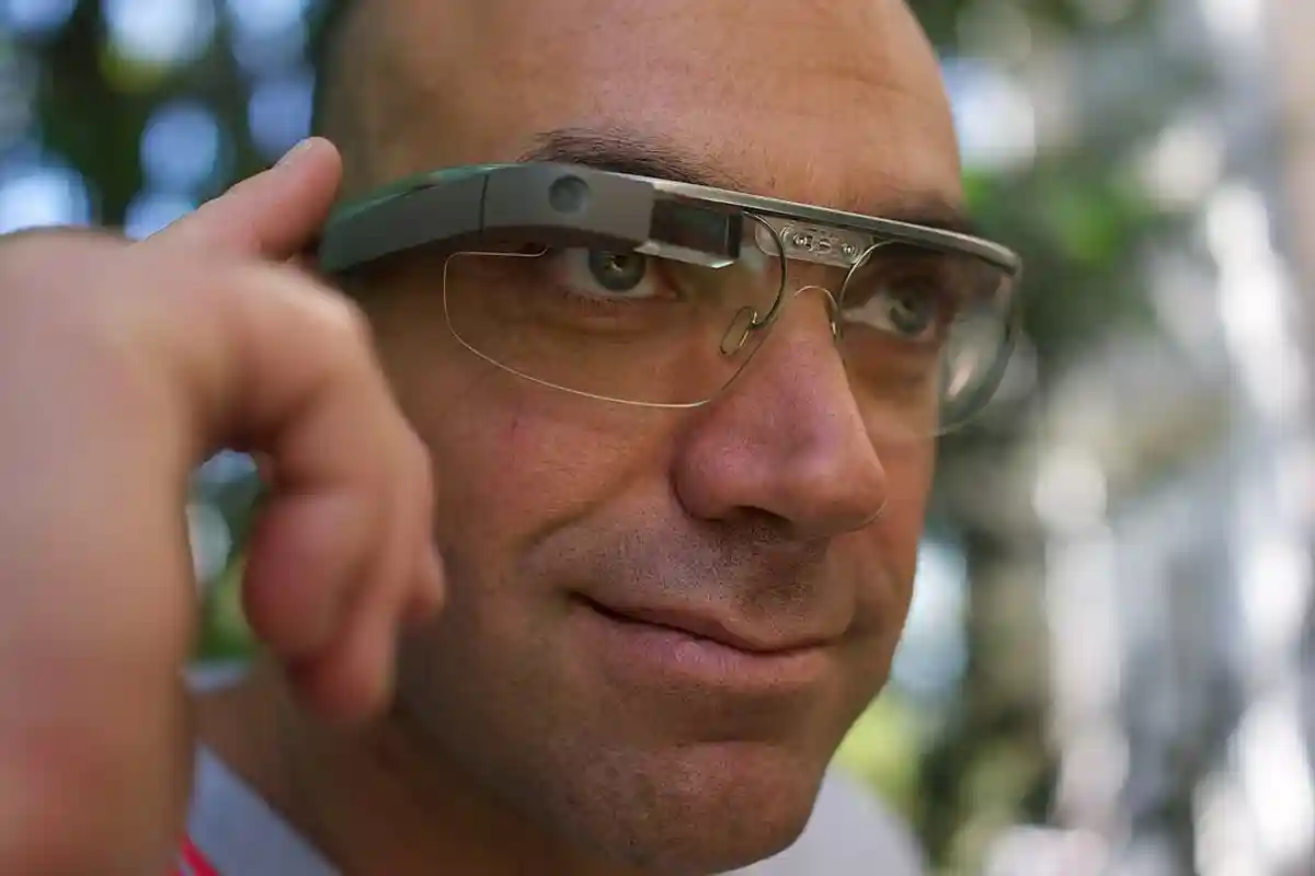 Google тестирует новые смарт-очки