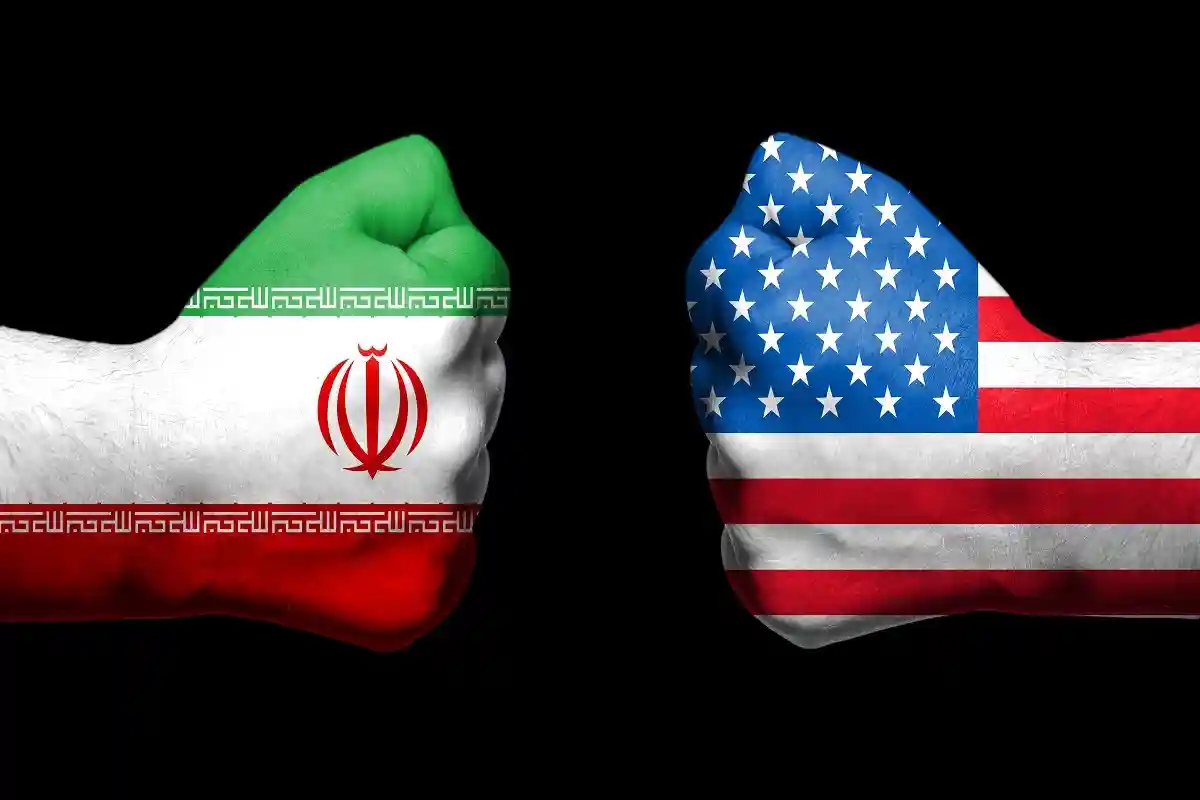 Иран ввел санкции против 61 американца