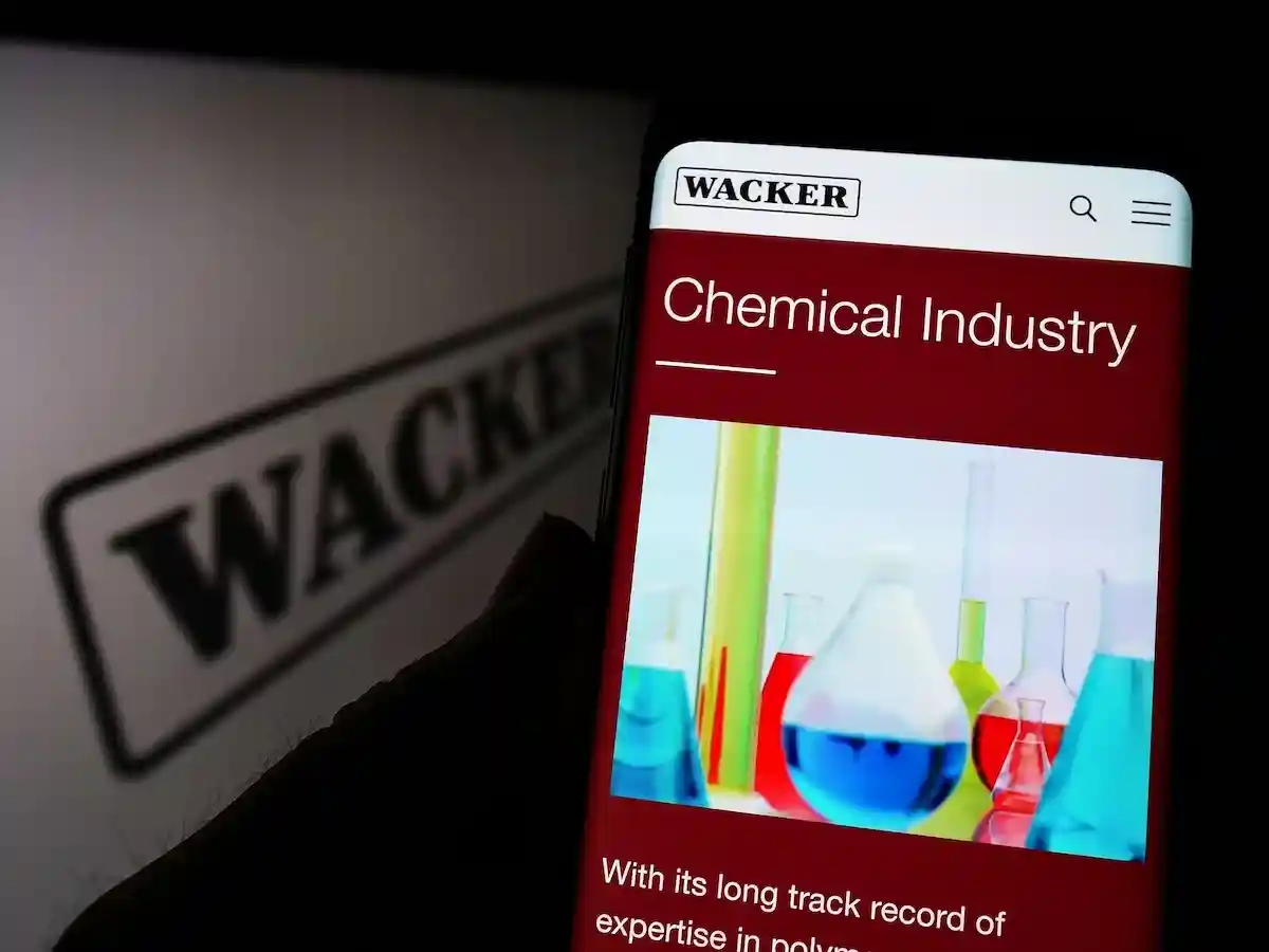 Wacker готовится к высокой прибыли, однако опасается проблем с поставками газа. Фото: T. Schneider / Shutterstock.com