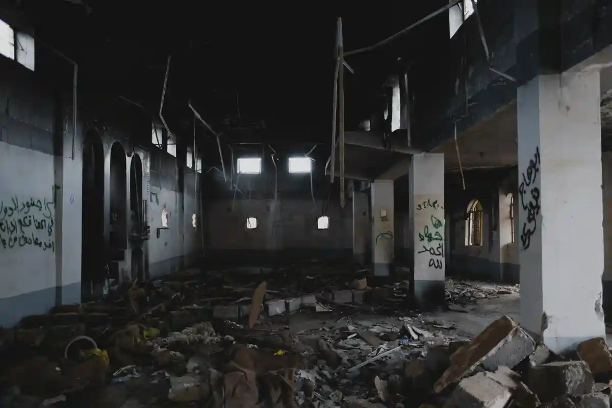 Мечеть, которую разрушили боевики ИГИЛ. Фото: Levi Meir Clancy/Unsplash.com