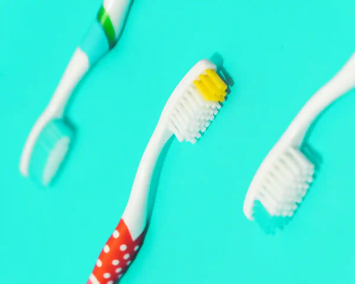 Для тестировщиков ясно: детская зубная паста, содержащая диоксид титана, не может получить хорошую общую оценку. Фото: amirhosein esmaeili/Unsplash.com