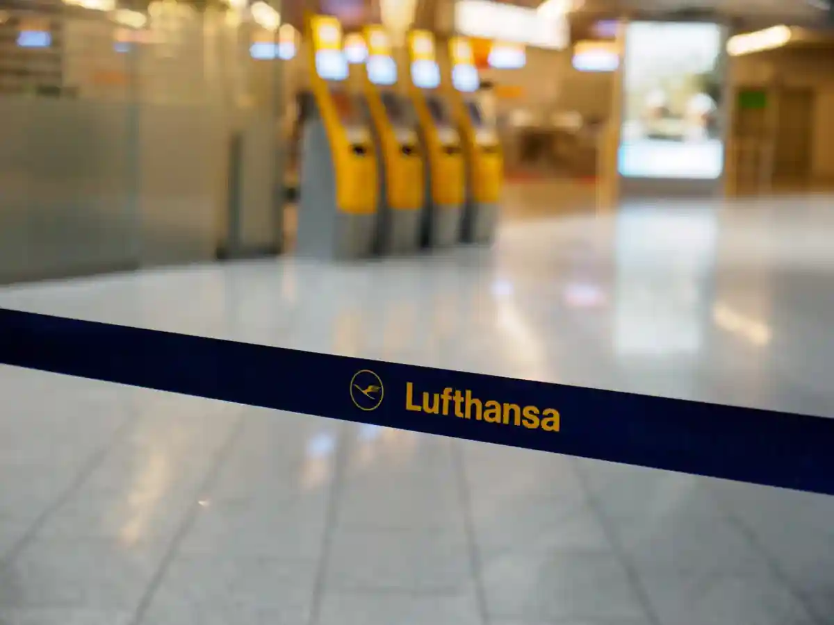 Lufthansa вынуждена отказаться от одной из своих услуг. Фото: SubstanceTproductions / Shutterstock.com