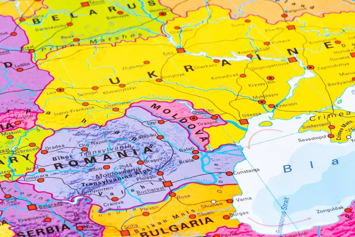 Молдова продлила режим ЧП. Фото: Michele Ursi / Shutterstock.com