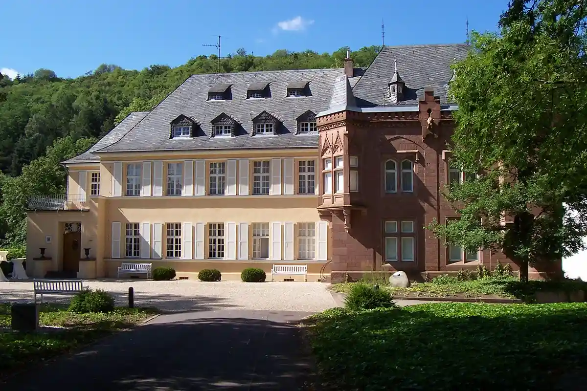Замок Фелленберг. Фото: wikimedia.org