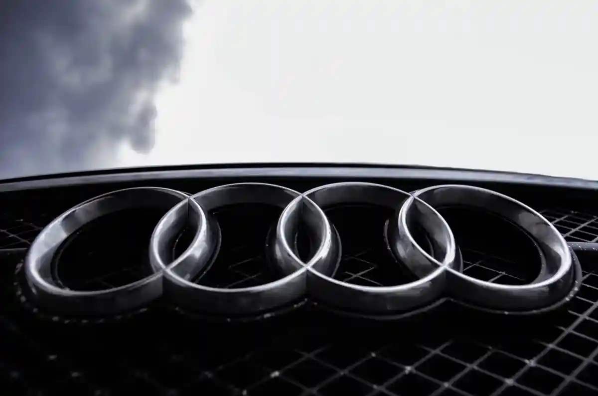Нарушение личных прав в Audi рассмотрено судом. Фото: Ilya Skaletta / Unsplash.com