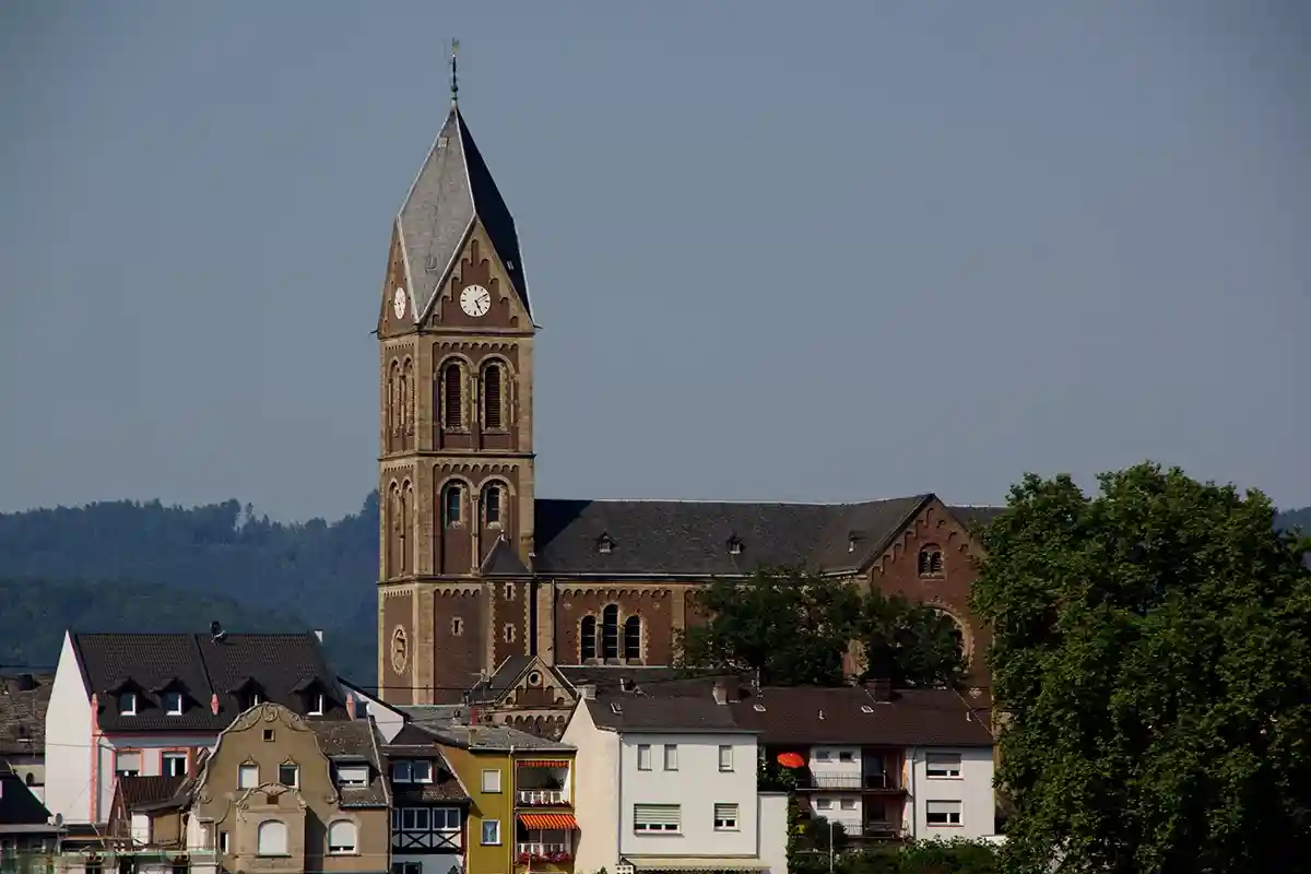 Городская церковь – удивительный пример красочной германской неоготики. Фото: Wikimedia.org